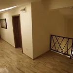 Fara Nume Πανσιόν Năvodari